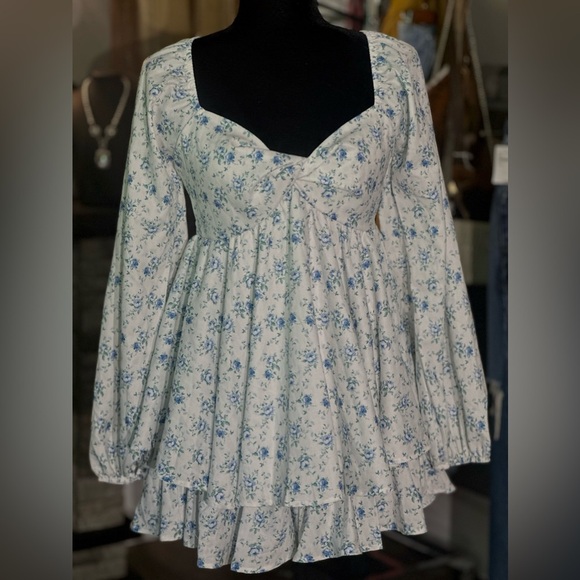 Altar’d State Blue and White Floral Romper - Picture 2 of 4